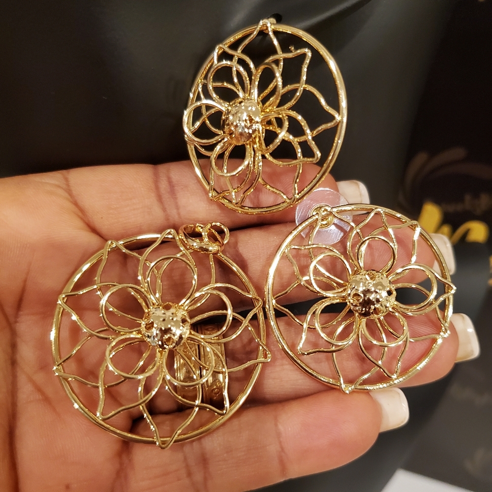 Earrings and Pendant set
